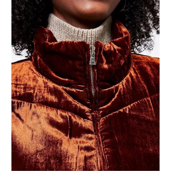 Loft Puffer Vest Women's Quilted Design Pockets Full Zip Rust Orange Velvet | L - Picture 4 of 13